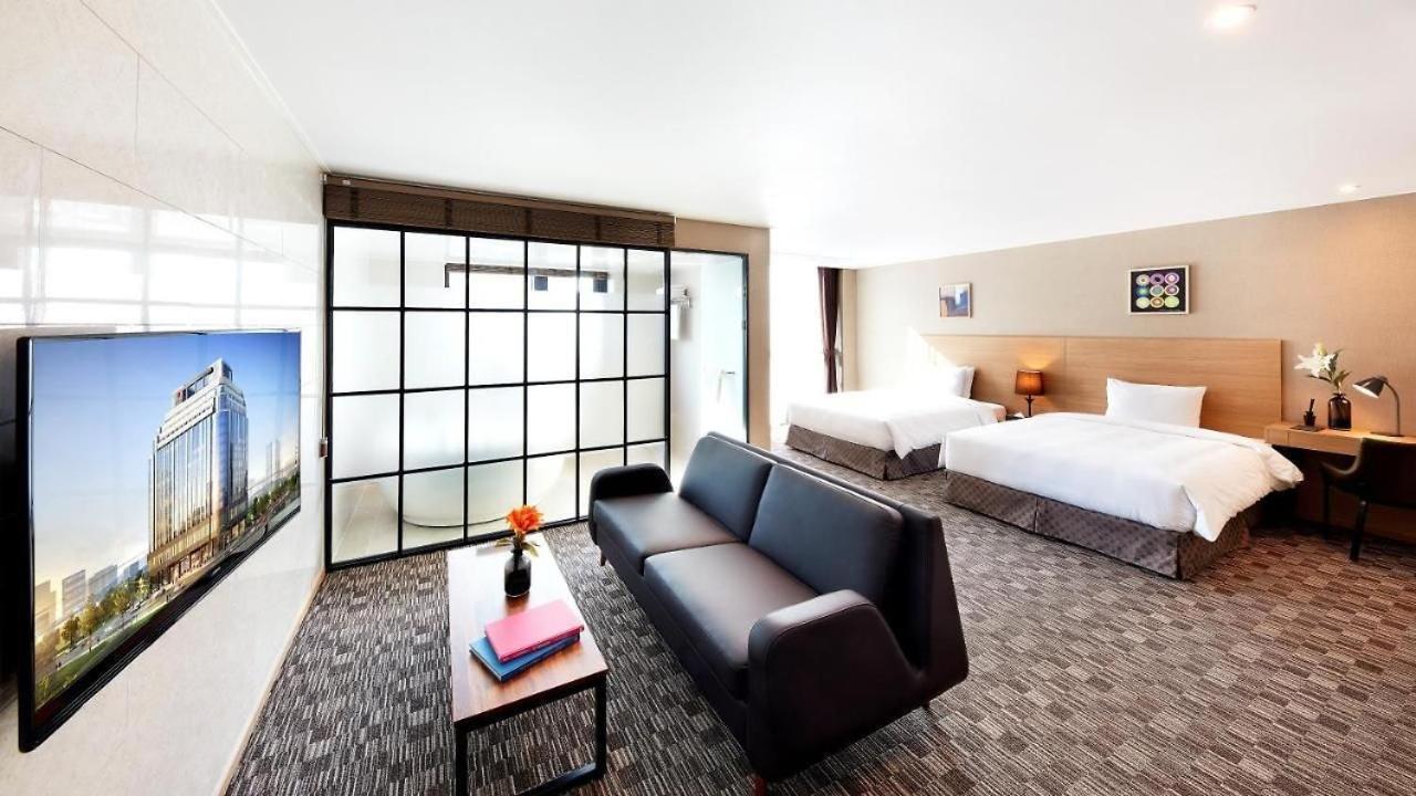 Golden Harbor Hotel Pyeongtaek Exterior photo