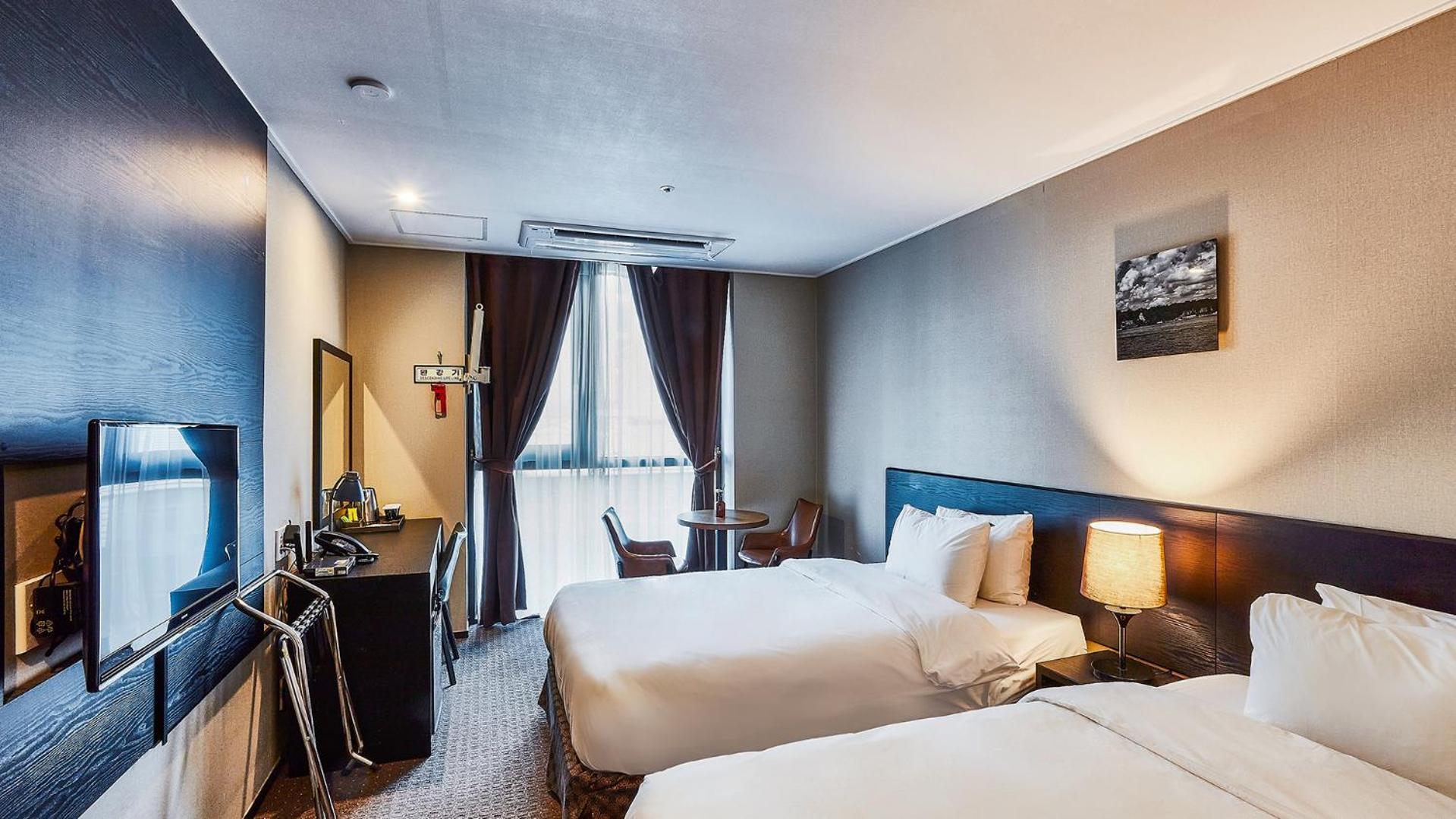 Golden Harbor Hotel Pyeongtaek Exterior photo