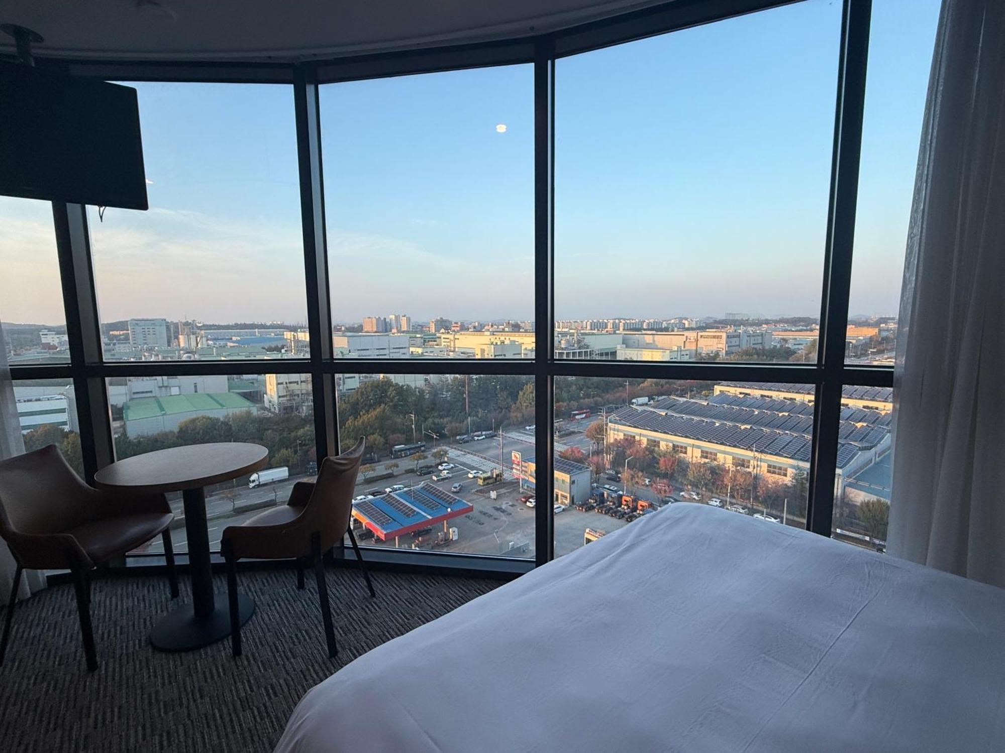 Golden Harbor Hotel Pyeongtaek Exterior photo