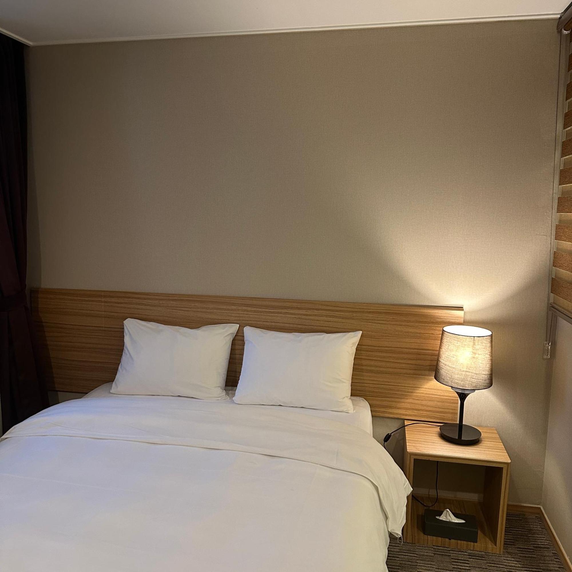 Golden Harbor Hotel Pyeongtaek Exterior photo
